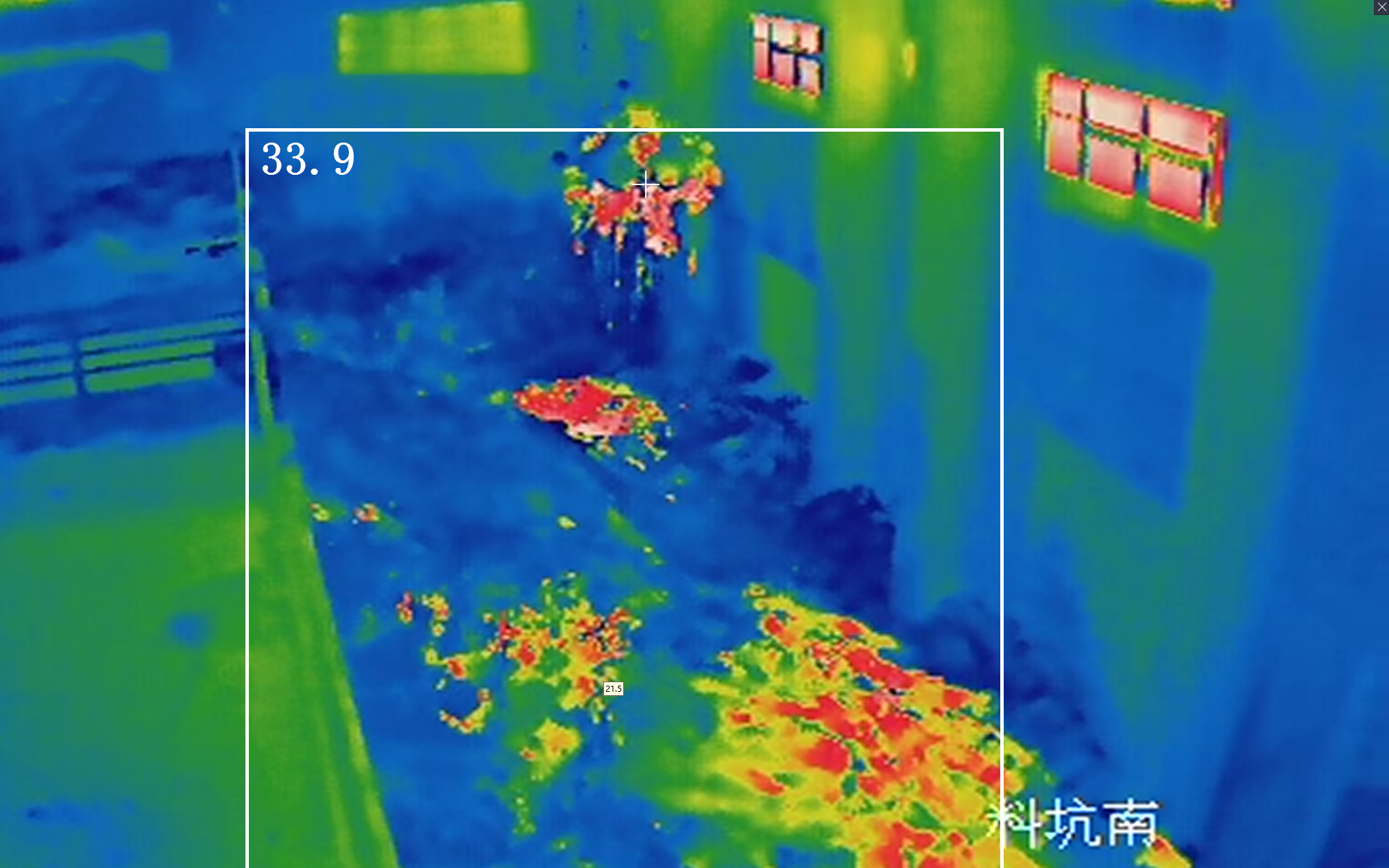 機(jī)械爪抓散高溫垃圾